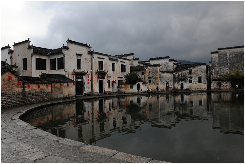 安徽宏村：傳統(tǒng)水墨畫(huà)里的中國(guó)鄉(xiāng)村